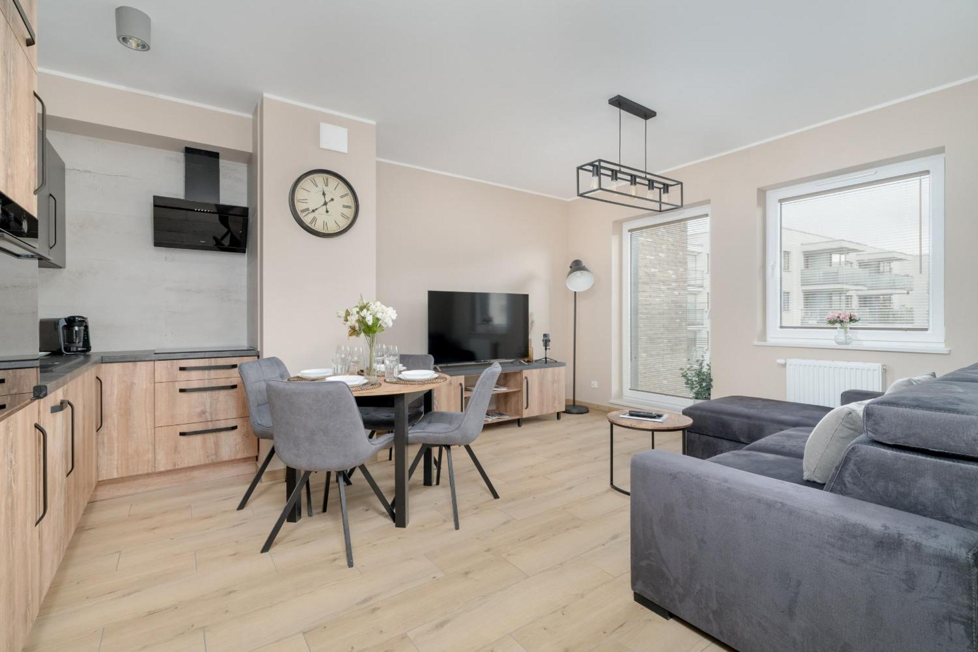 Cosy And Bright Apartment With Parking In Poznan By Noclegi Renters Exteriér fotografie